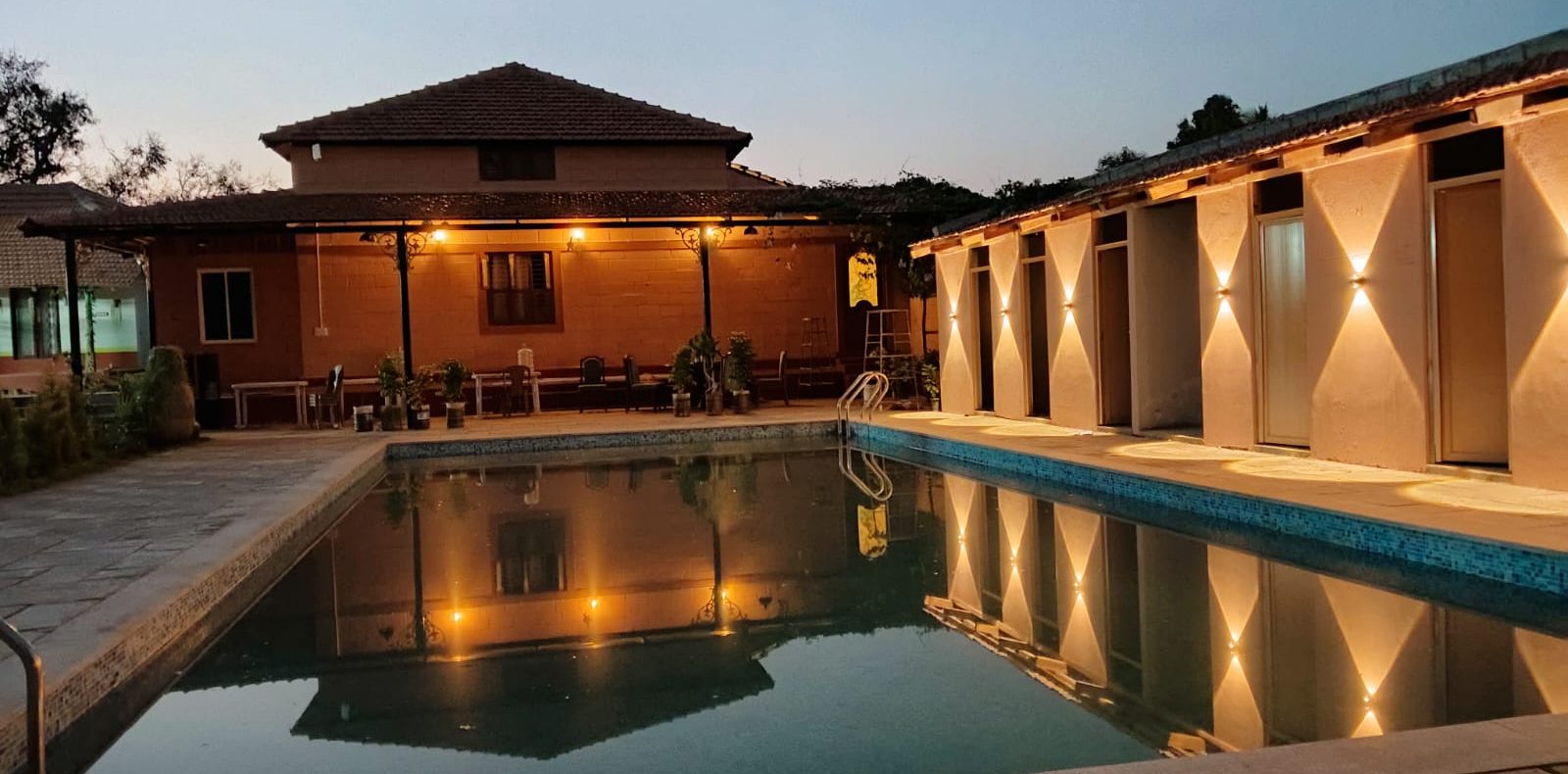 Discover the best resorts, travel ideas, staycations, and holiday experiences with Fun Holidays.